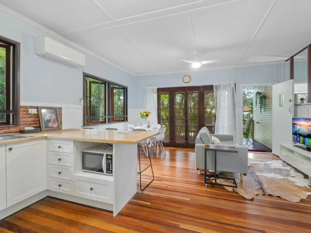 Great value 3BD house at a convenient location