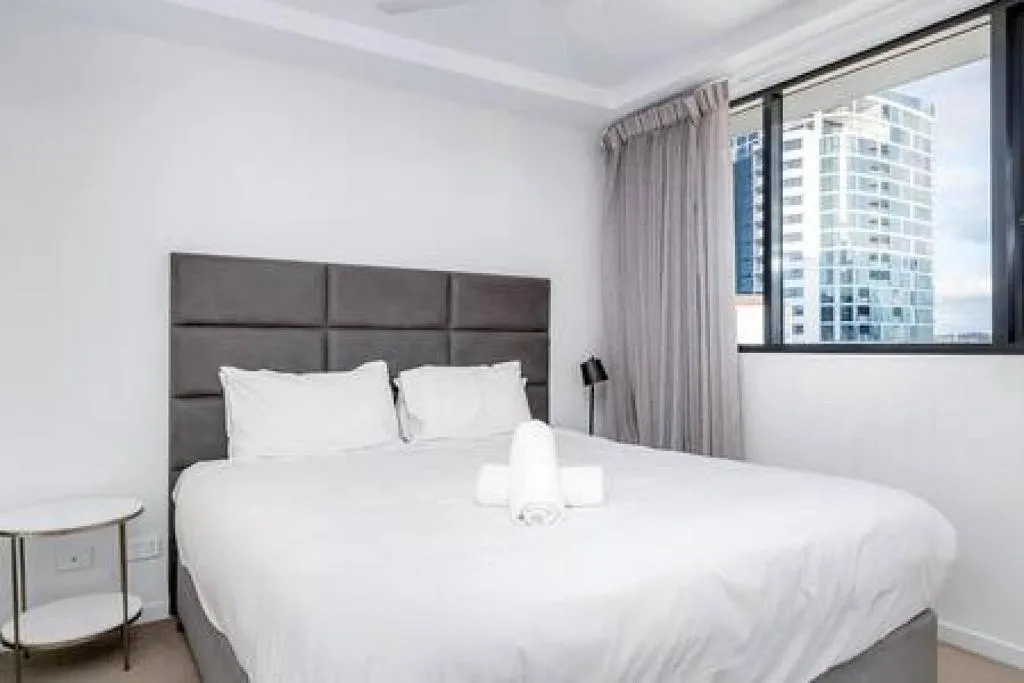 10Q Boutique Portside 1BR, Convenient in Hamilton
