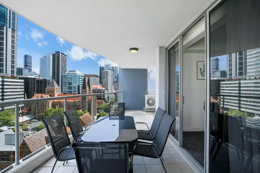 Best of Brissie – Chic Resort-style CBD Living