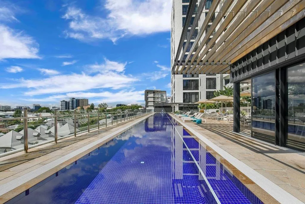 ‘Brightly Boutique’ A CBD Resort-style Escape