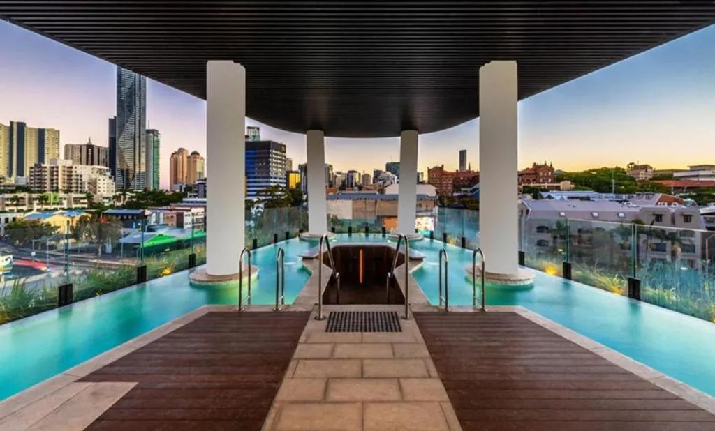 Luxury in the Valley