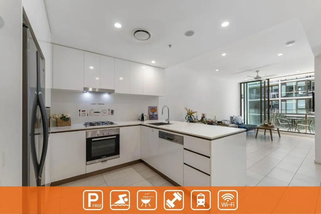 Modern 1-bdr Apt w/ free car park&fantastic pool