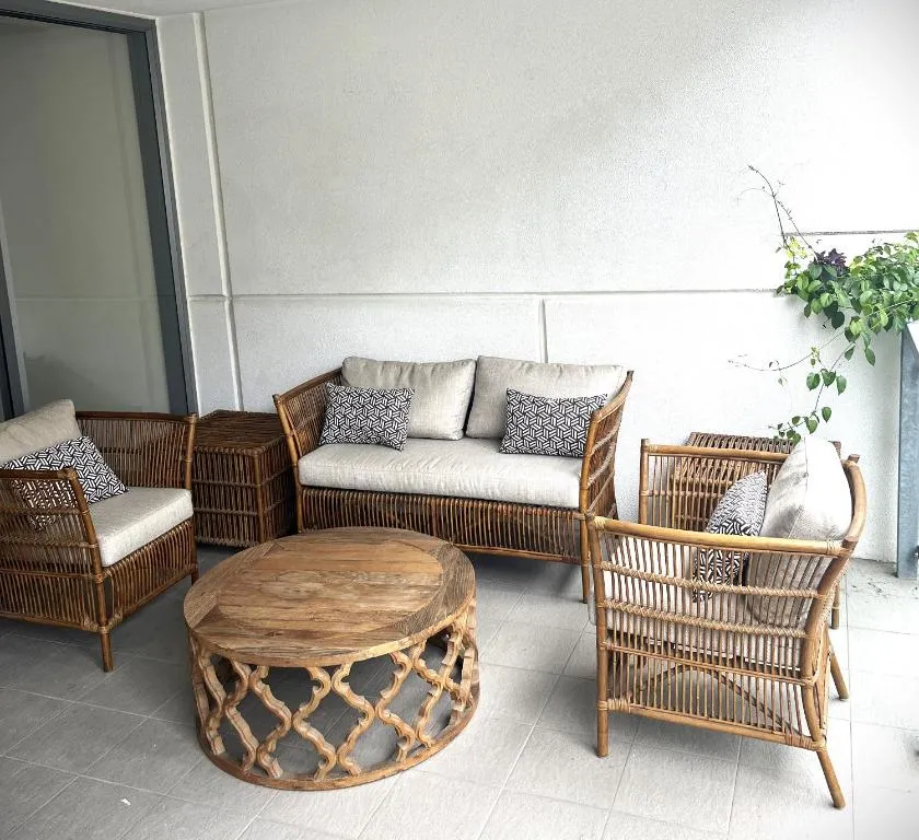 Perfect Locale 2bed Apt Parking