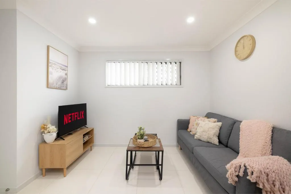 Smart Suites Self Check-in Apartments – N Freney