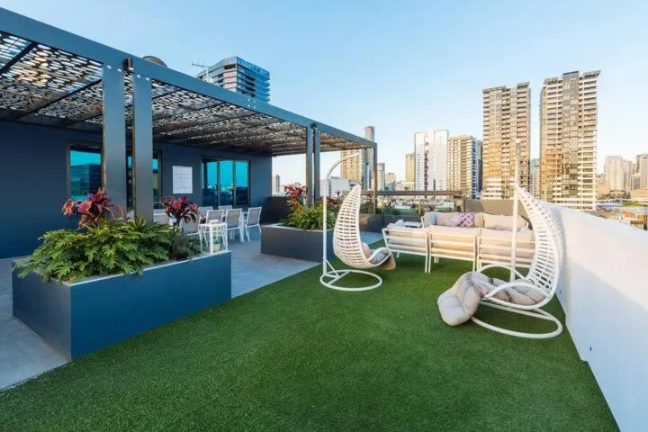 South Brisbane Epicentre – 2 Bed 2 Bath Apartment