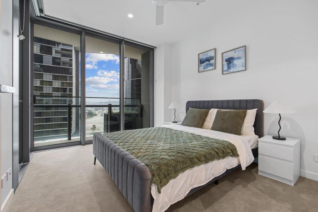 1B Queens Wharf Luxury Apartment