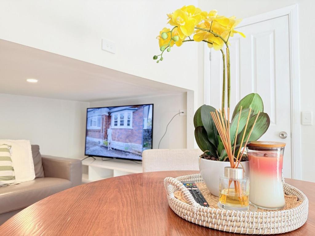 Charming 2BR with Yard&Parking
