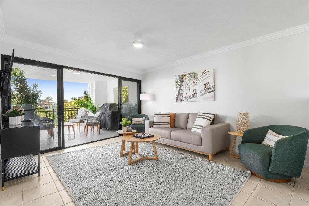 Oxlade Luxury Riverfront Apartments
