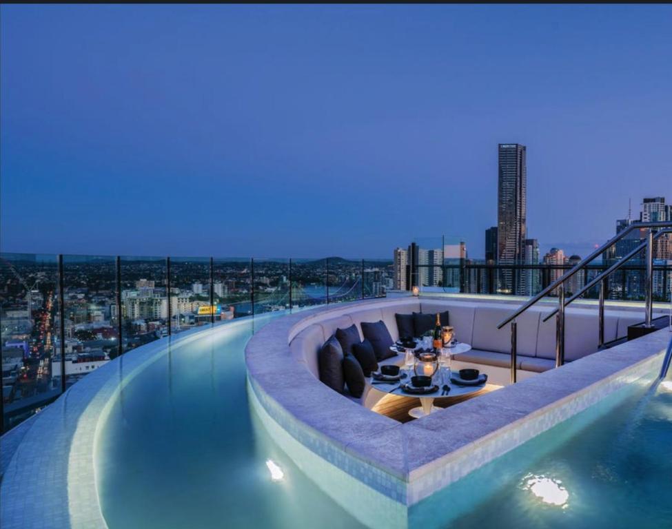 Top Floor Luxury Apartments by SAMAH