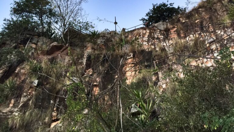 Kangaroo Point Cliffs
